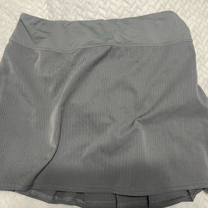 gray lululemon skirt